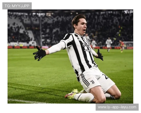 尤文基耶萨外脚背弧线球命中