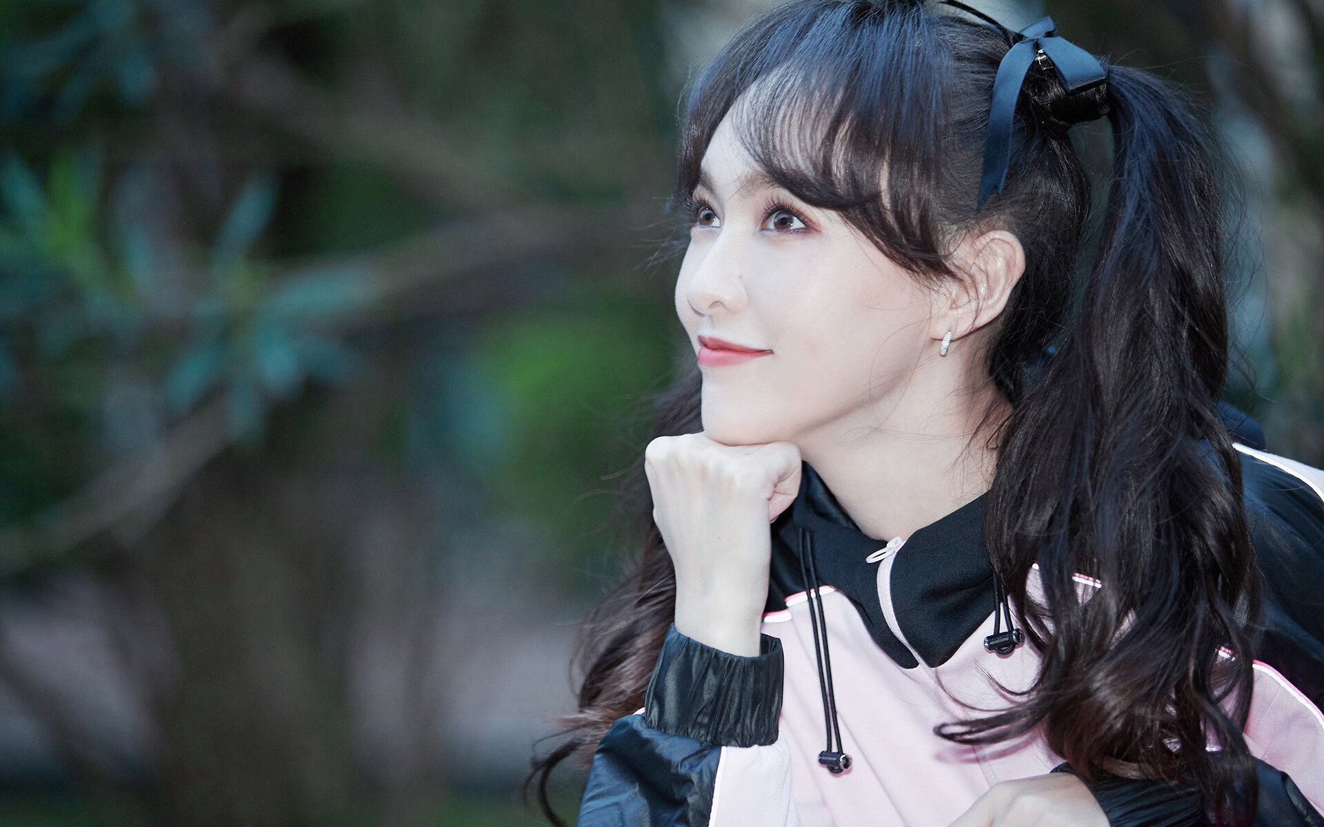 乐鱼（LEYU）体育-维拉后场快速出球带动整体推进，维拉技巧