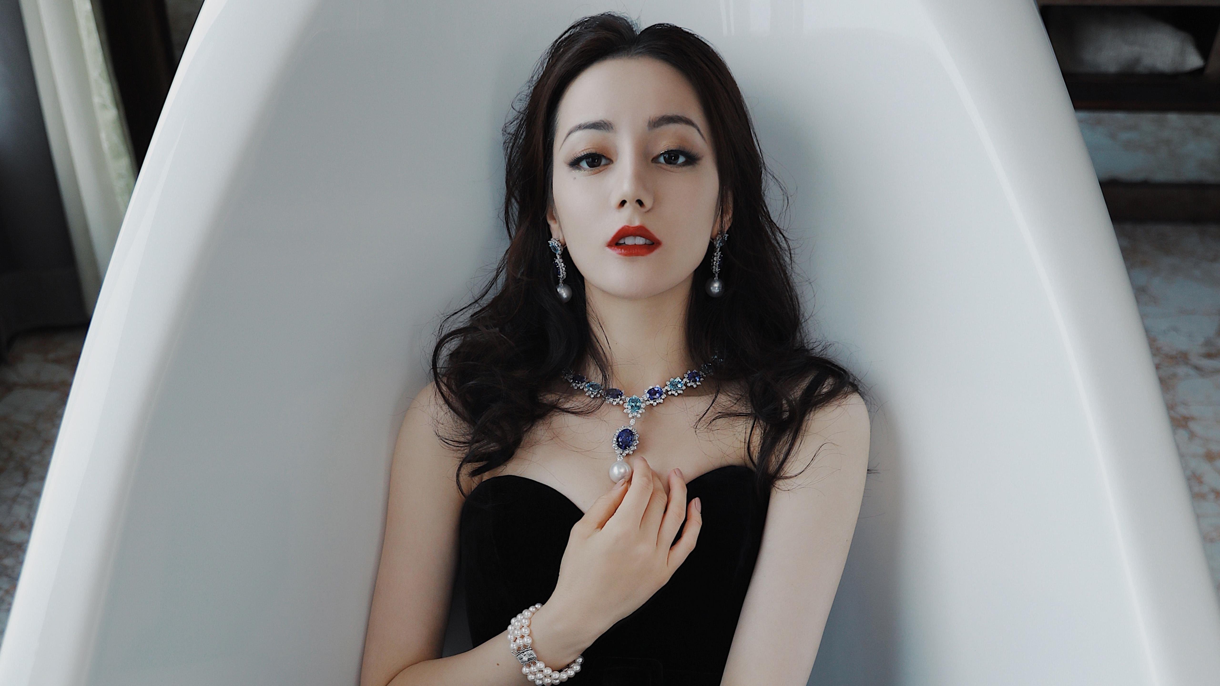 乐鱼电竞· (中国)官方网站-欧洲杯逆转传奇：战术调整创造奇迹！，欧洲杯回传失误