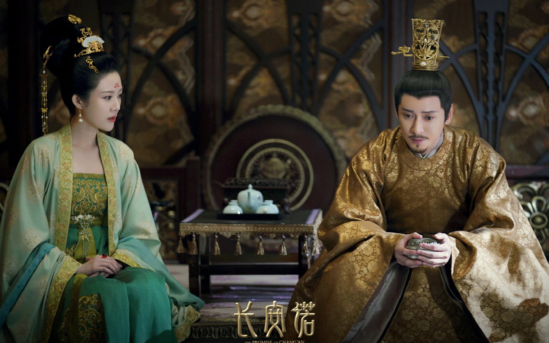 Leyu Sport下载-米兰双雄奋勇争冠，意甲走向高潮