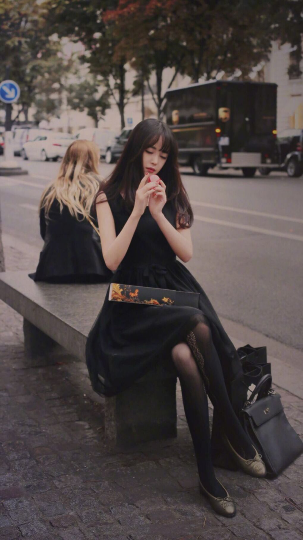 乐鱼电竞在线平台-2025最大赢家！登贝莱金球+满贯+重奖收入囊中，姆巴佩也服了，登贝莱进了多少球